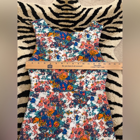 Plenty by Tracy Reese White Floral Neoprene “Ginger” Sleeveless Sheath Dress 4 - Picture 7 of 11